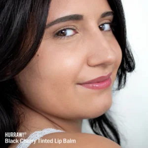 Hurraw__Models_TintedLipBalm_BC_Reb